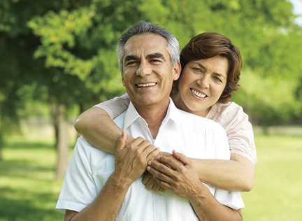 Hombre y Mujer en el parque